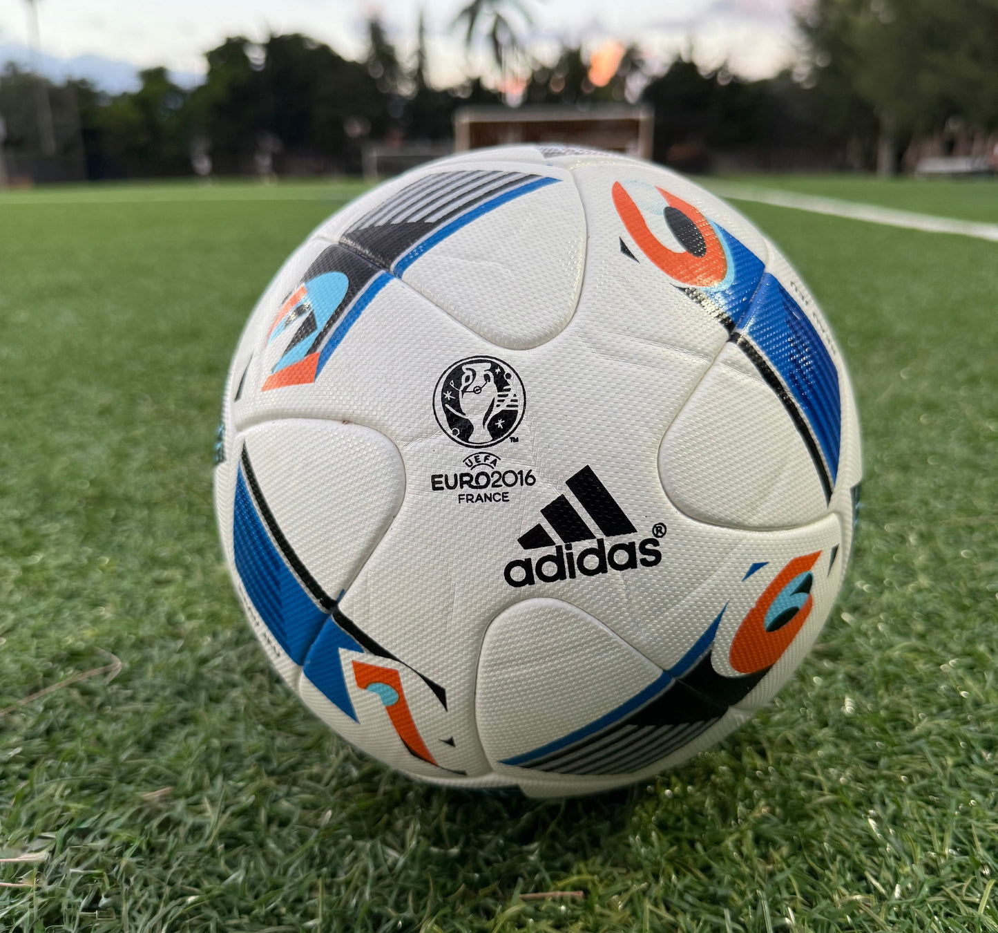 ⚽ Adidas Beau Jeu - UEFA Euro 2016 France - Official Match Replica