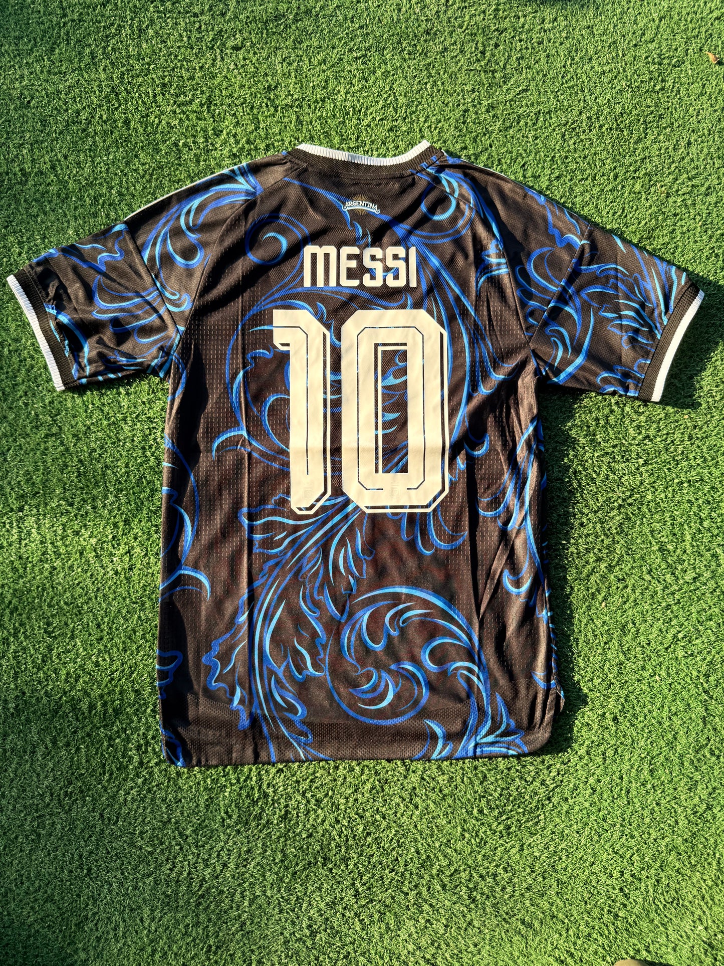 Camiseta Argentina #10 Lionel Messi – Versión Jugador Alternativa Mundial 2026 (Ajuste Slim – Se recomienda pedir una talla más)
