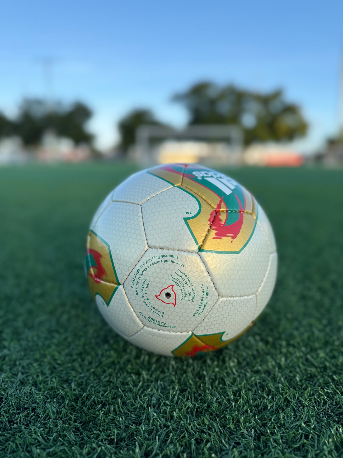 🇰🇷🇯🇵 Adidas Fevernova Soccer Ball World Cup Korea/Japan 2002 – Official Match Replica