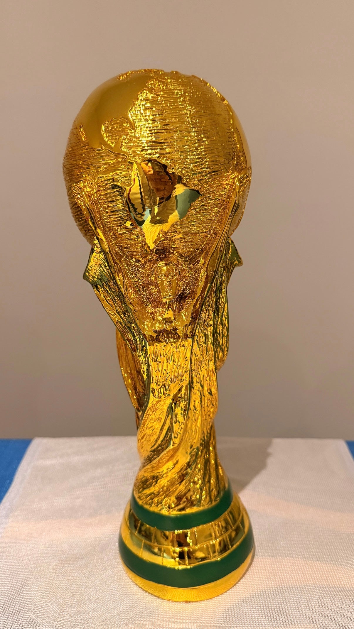 World Cup Trophy in Solid Resin – Premium